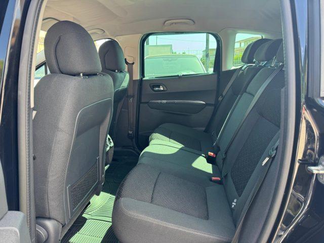 PEUGEOT 3008 1.6 HDi 115CV Allure