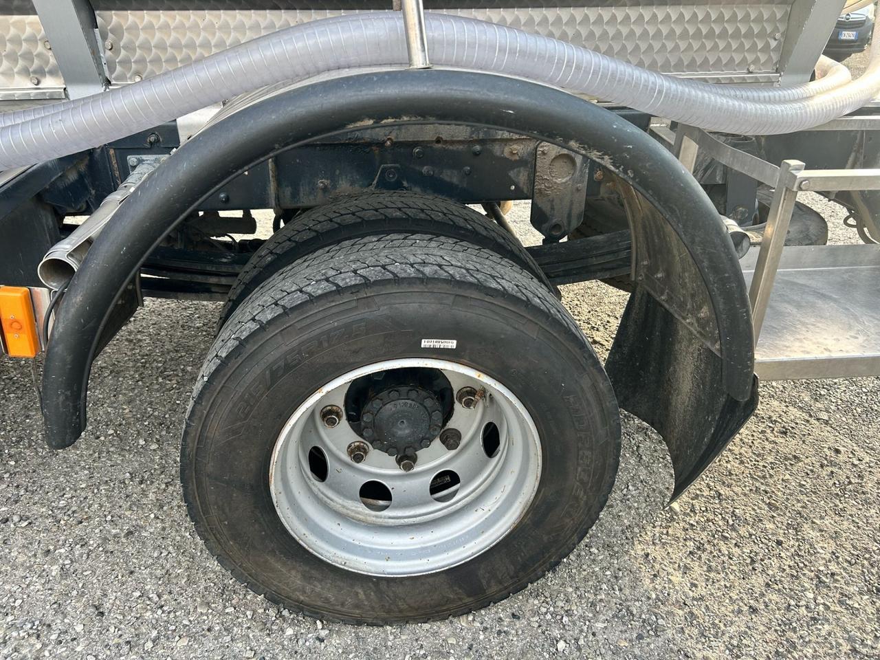 IVECO EUROCARGO 8018 CISTERNA LATTE 50Q