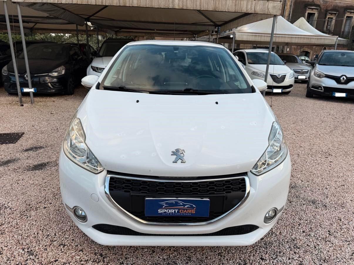 Peugeot 208 1.4 HDi 68 CV 5 porte Allure