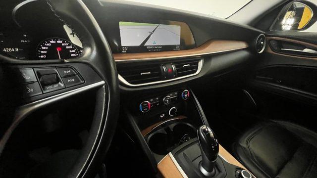ALFA ROMEO Stelvio 2.2 Turbodiesel 210 CV AT8 Q4 Executive- PR VERO
