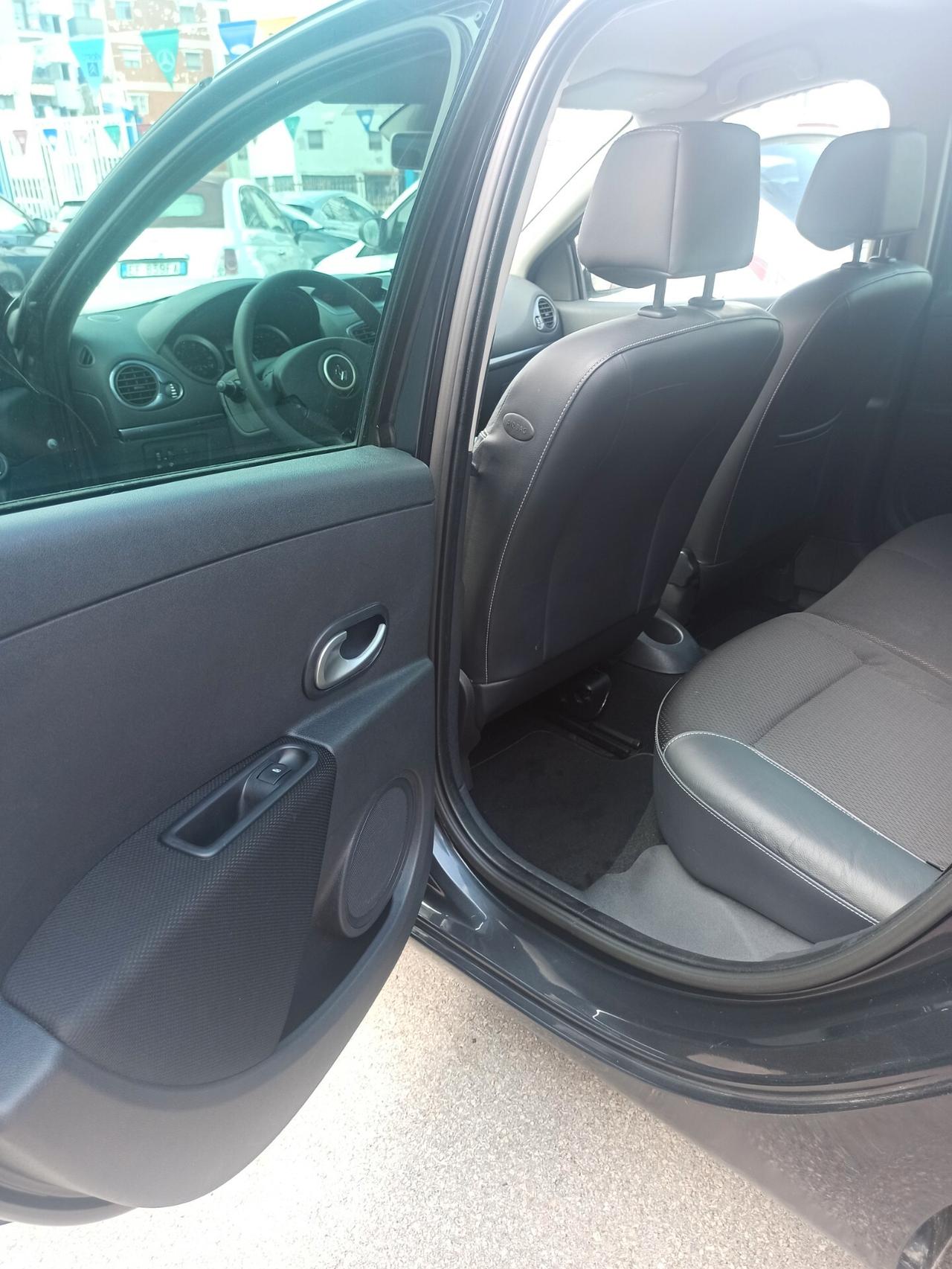 Renault Clio Storia 1.2 75 cv 5 porte Dynamique
