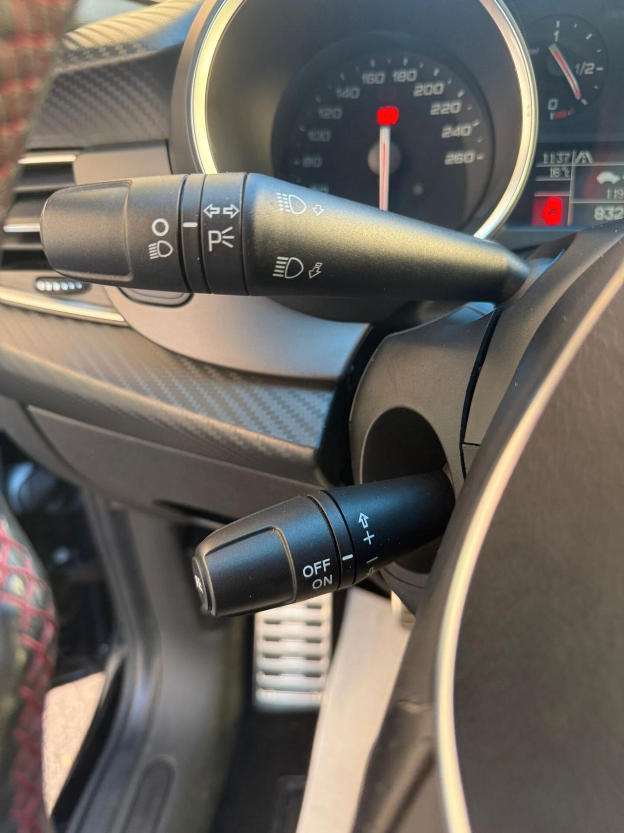 Alfa Romeo Giulietta 1.6 JTDm 120 CV veloce Carbon Look