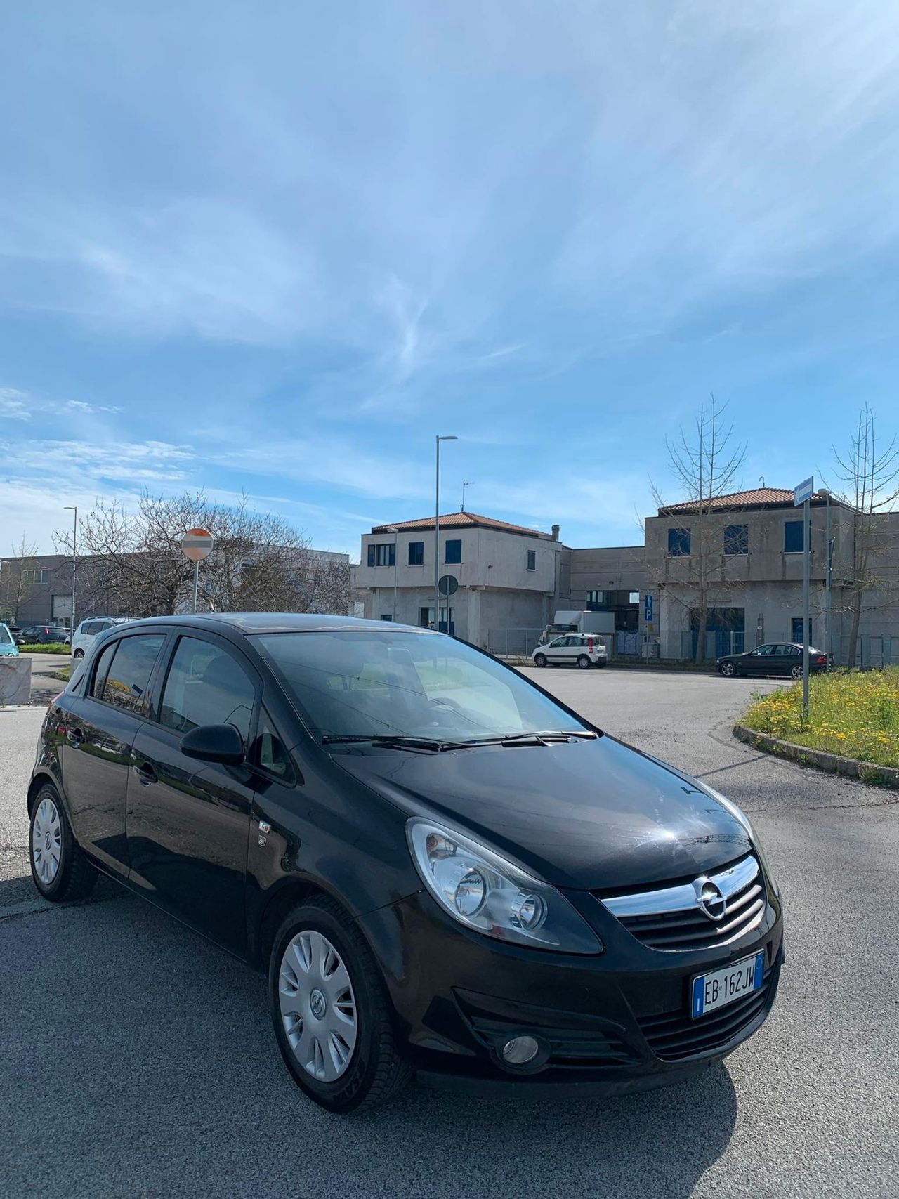 NEOPATENTATI !! Opel Corsa 1.2 benzina