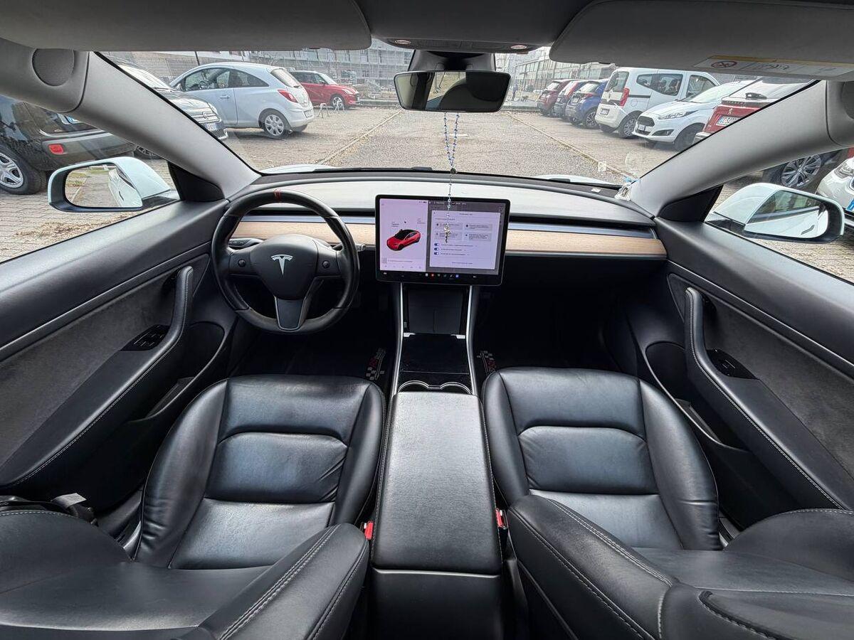 Tesla Model 3 Standard rwd Plus
