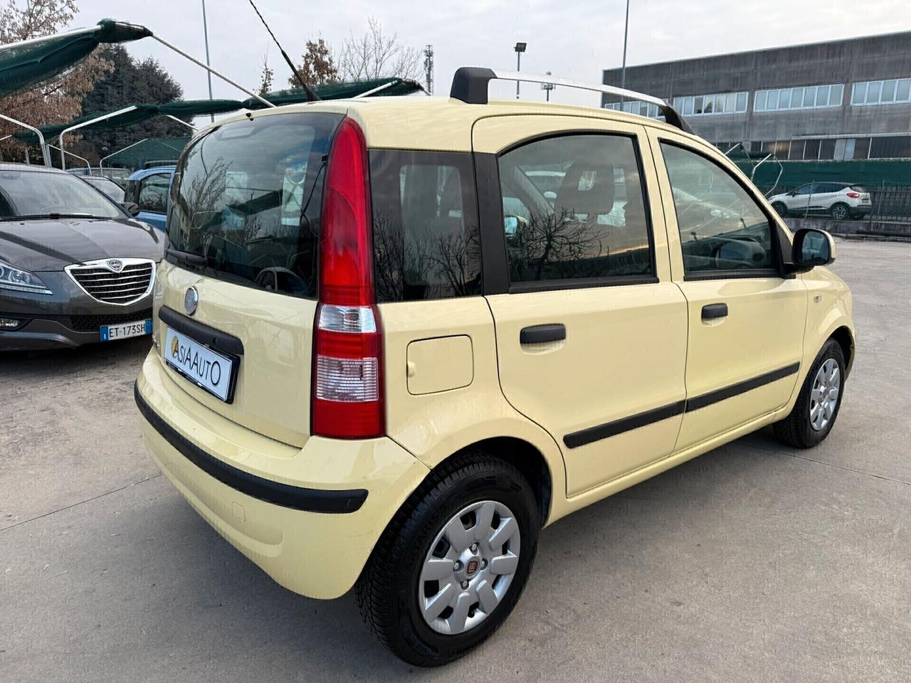 Fiat Panda 1.2 51kw neo-pat 5 POSTI