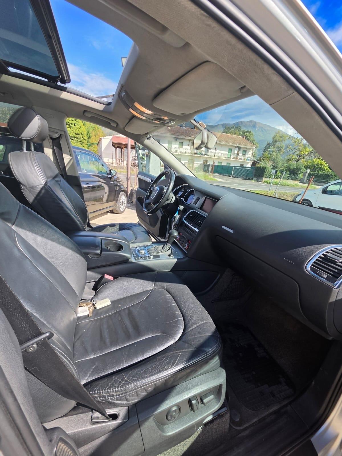 Audi Q7 3.0 V6 TDI 233CV quattro tiptronic km 160 mila unico proprietario