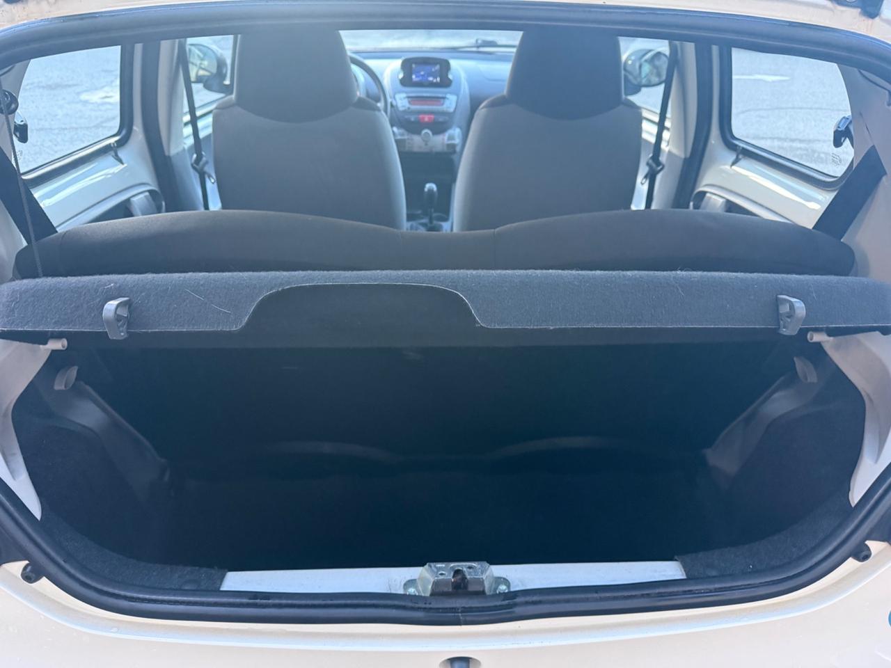 Toyota Aygo 1.0 12V VVT-i 5 porte Deep Ocean Connect