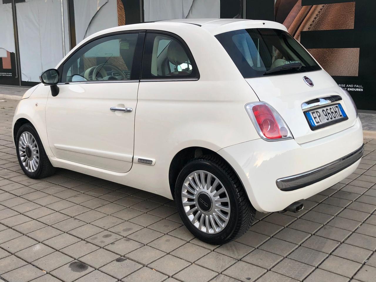 Fiat 500 1.2 Lounge 64000 km