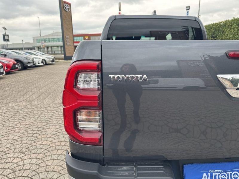 Toyota Hilux 2.4 Diesel AT Double Cab 4WD Executive MY24