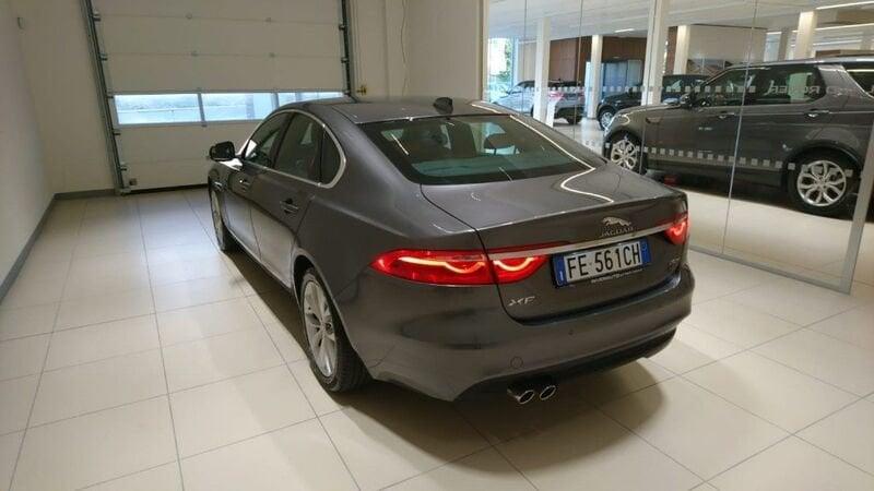 Jaguar XF XF 2.0 D 180 CV aut. Prestige