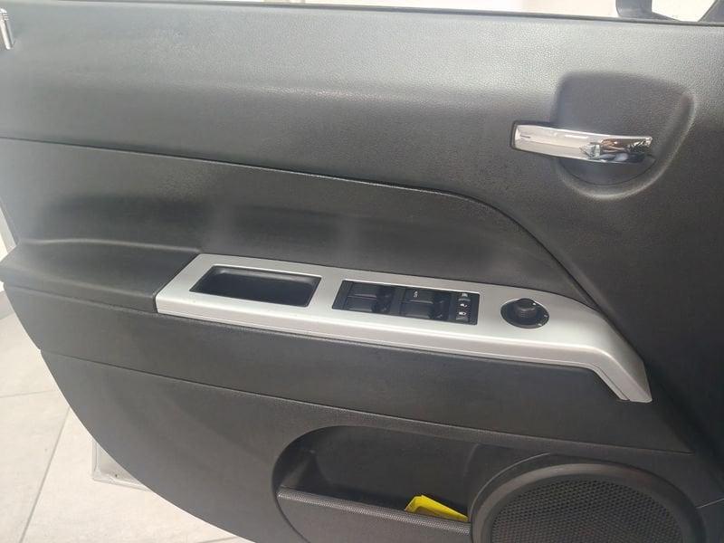 Jeep Patriot Patriot 2.0 td Limited 4wd dpf LEGGI