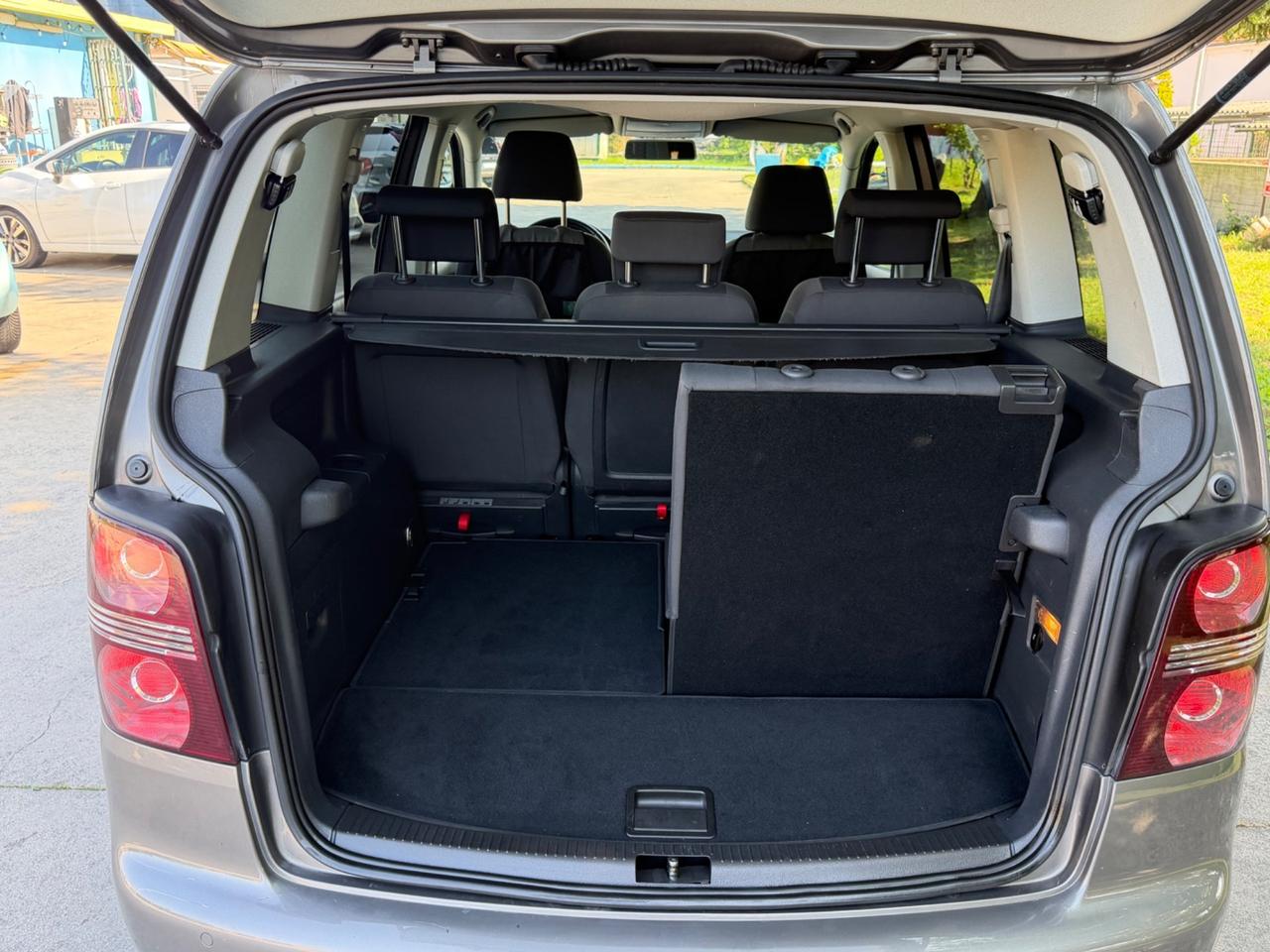 Volkswagen Touran 1.9 TDI 105CV DPF DSG Trendline