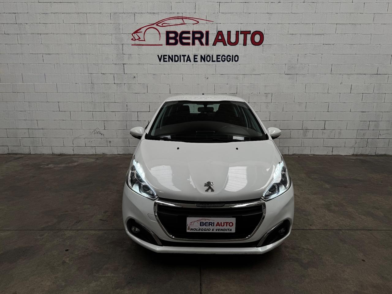 Peugeot 208 PureTech 82 5 porte Allure