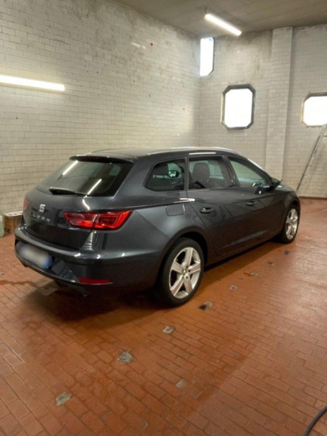 SEAT Leon 1.6 TDI 115 CV DSG ST Business