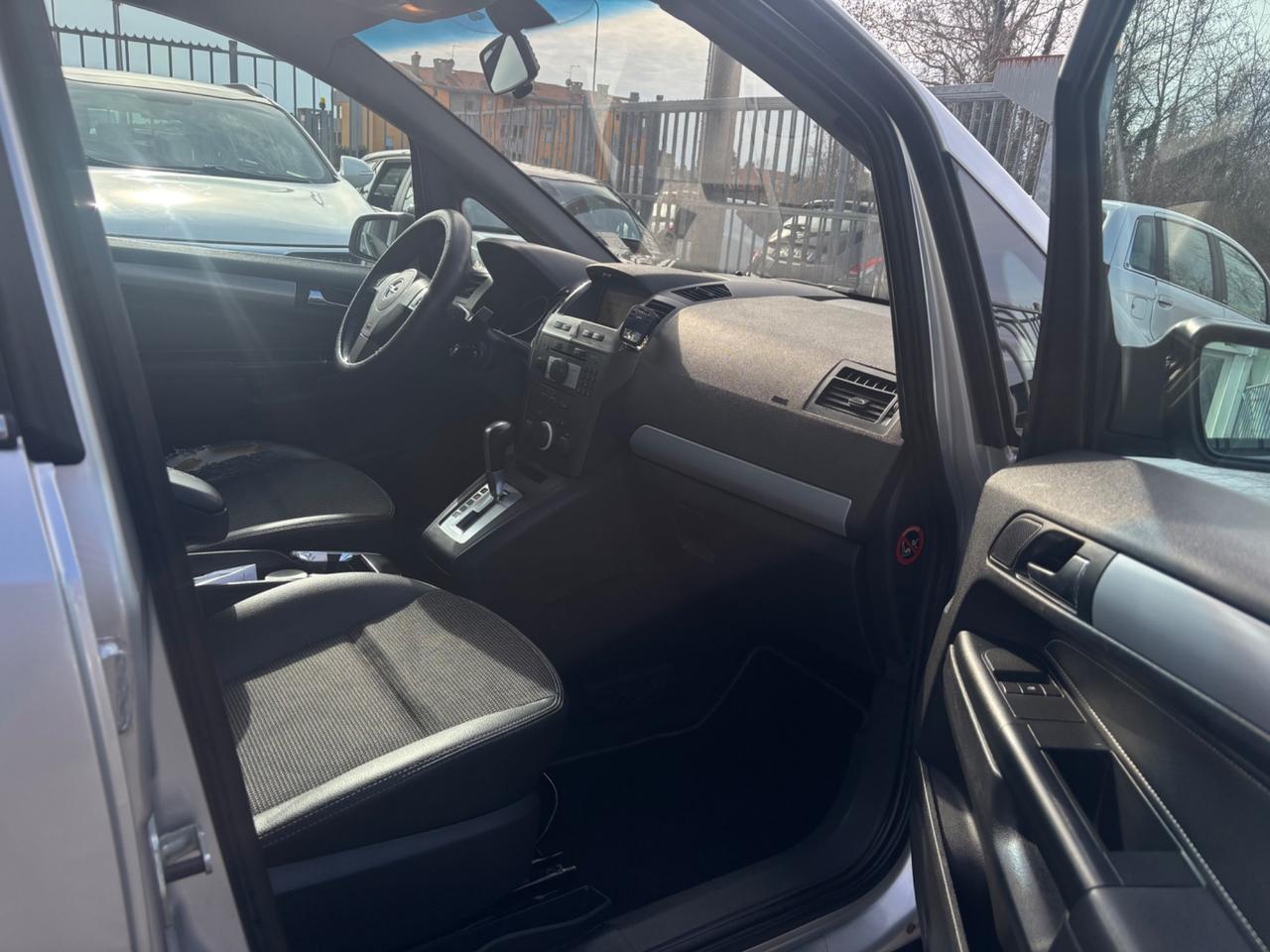 Opel Zafira 1.9 CDTI 101CV Cosmo