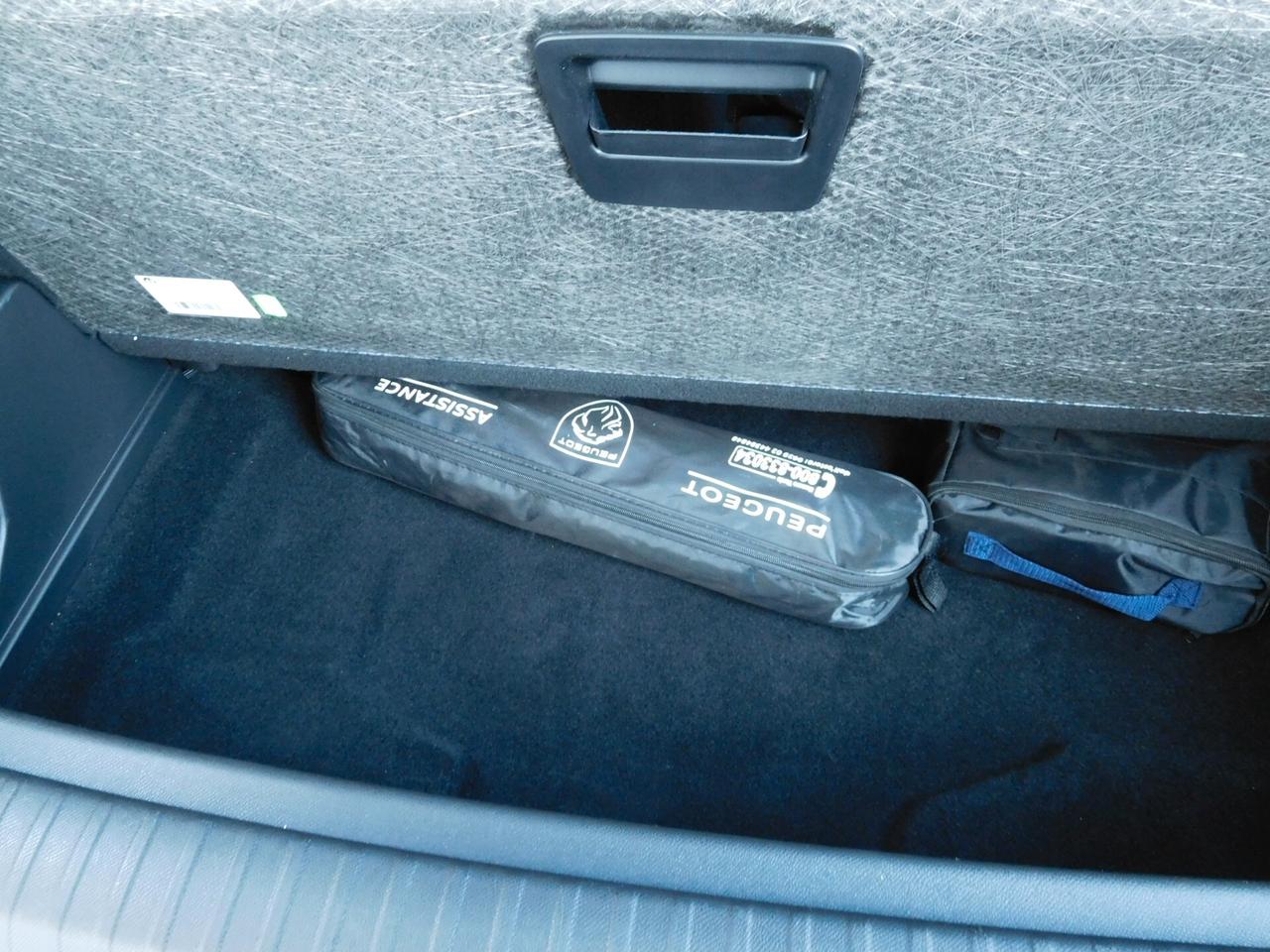 Peugeot 5008 Hybrid 145 e-DCS6 GT 7 POSTI