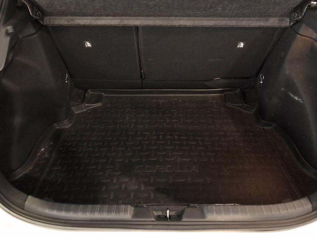 Toyota Corolla 1.8 Hybrid Style CVT