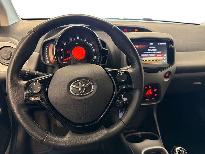 Toyota Aygo 1.0 VVT-i x-play