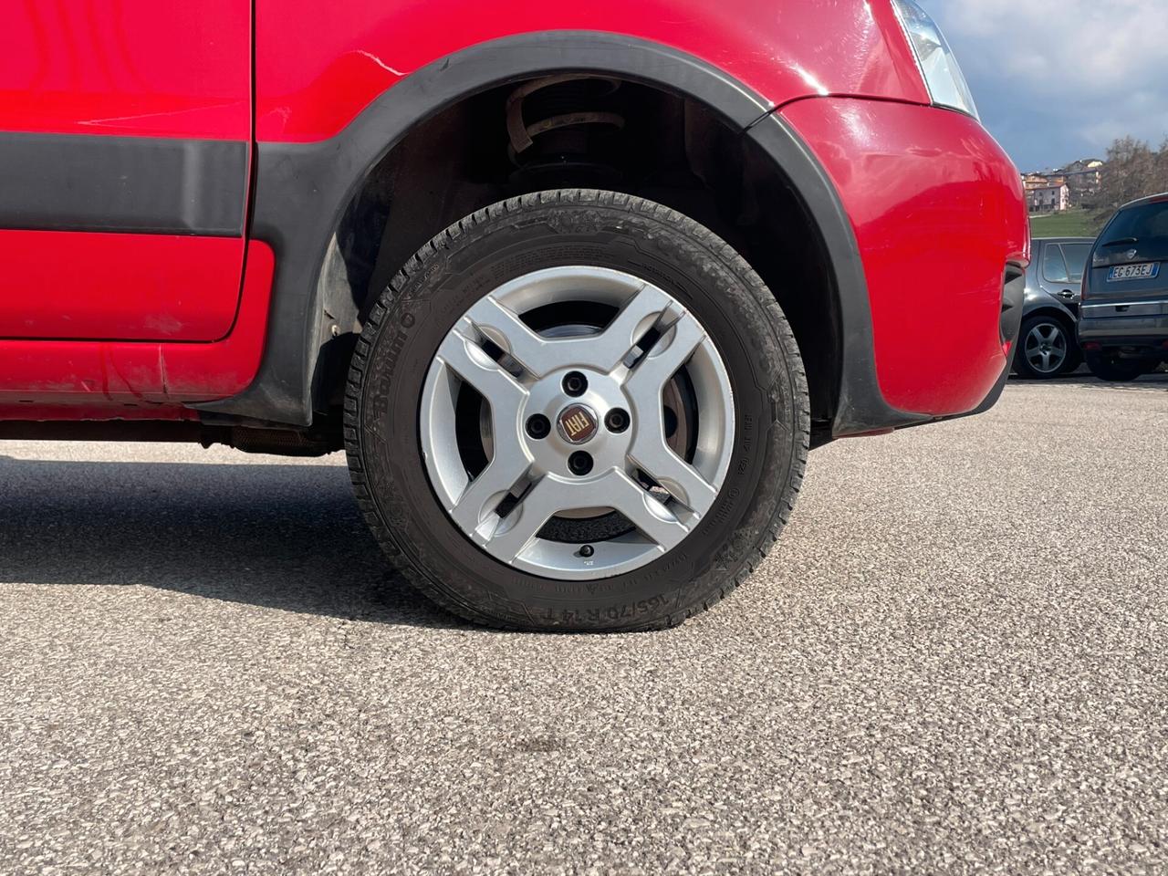 Fiat Panda 4x4 1.3 MJT 16V DPF Climbing