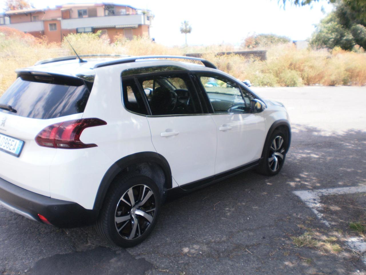 Peugeot 2008 BlueHDi 100 S&S Allure