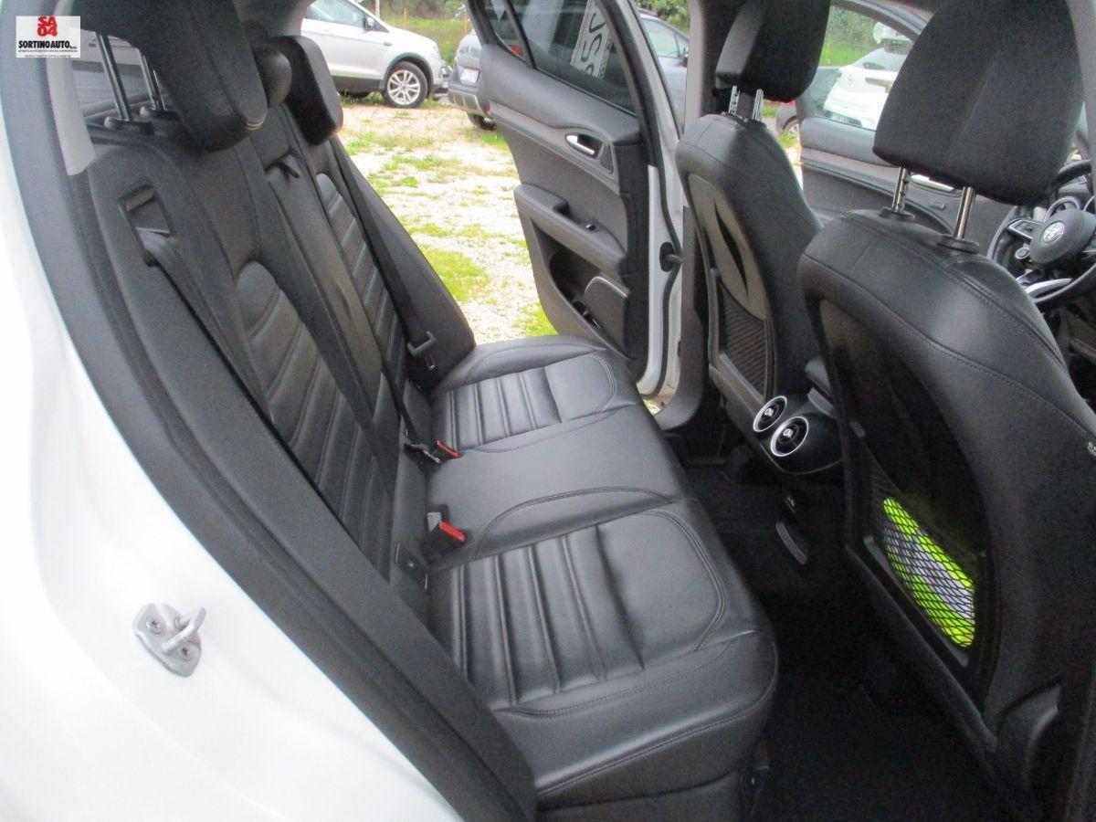 A.R.Stelvio 2.2 T.diesel 190CV AT8 Q4 TI-2021 FULL