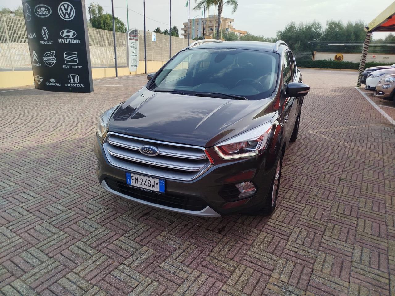 Ford Kuga 1.5 TDCI 120 CV S&S 2WD Powershift ST-Line