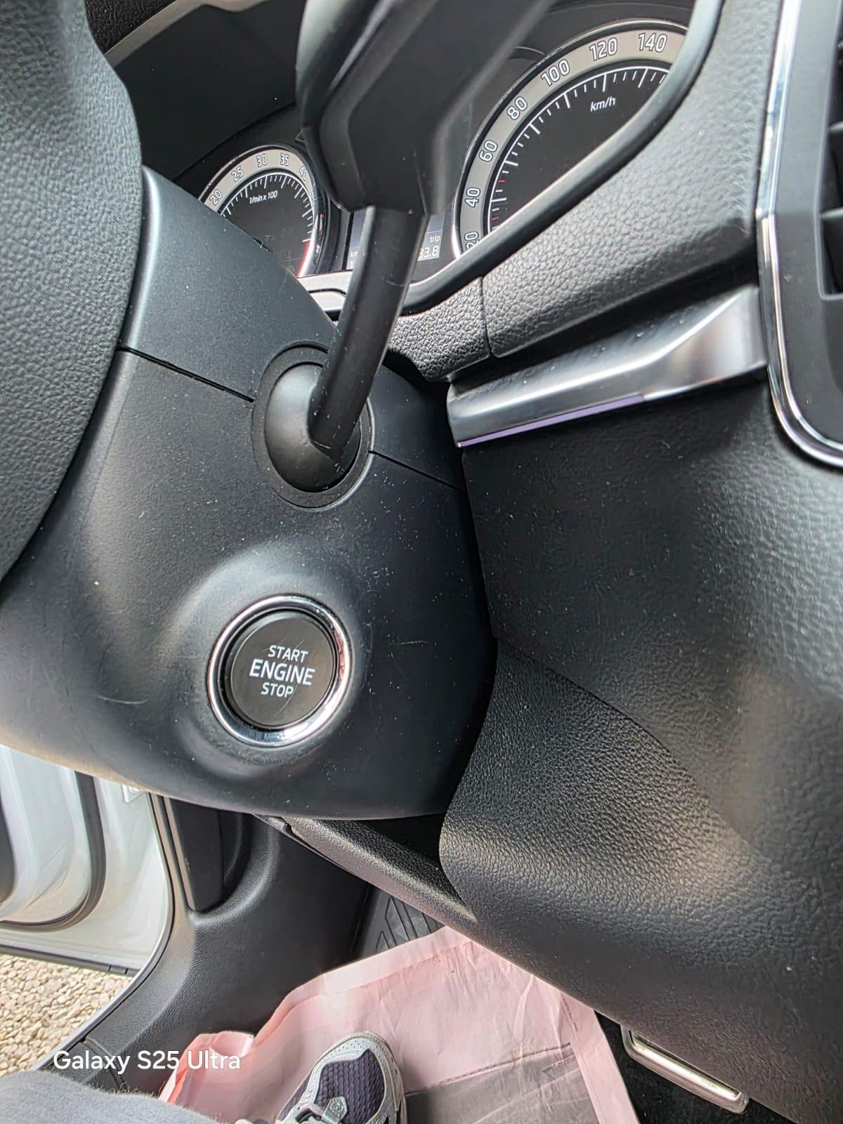 Skoda Karoq 2.0 TDI SCR 4x4 DSG Style 2018 STRAFULL