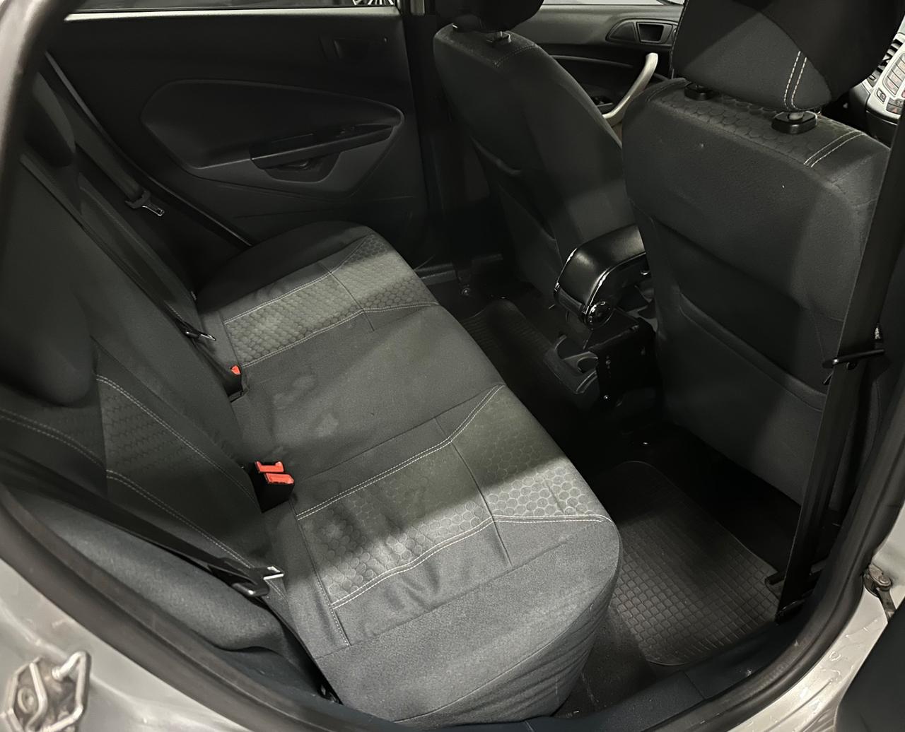 Ford Fiesta 1.4 TDCi 5p. Titanium