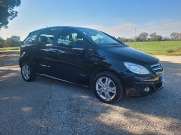 Mercedes-benz B 180 NGT BlueEFFICIENCY Executive