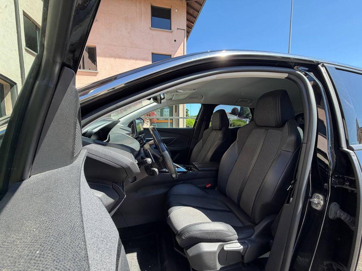 Peugeot 3008 II 1.2 puretech t Allure Pack s&s 130cv eat8