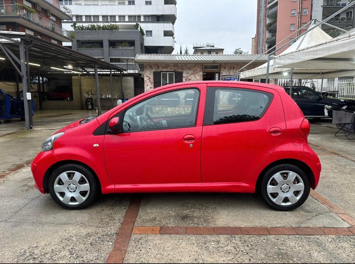 Toyota Aygo 1.0 12V VVT-i 5 porte