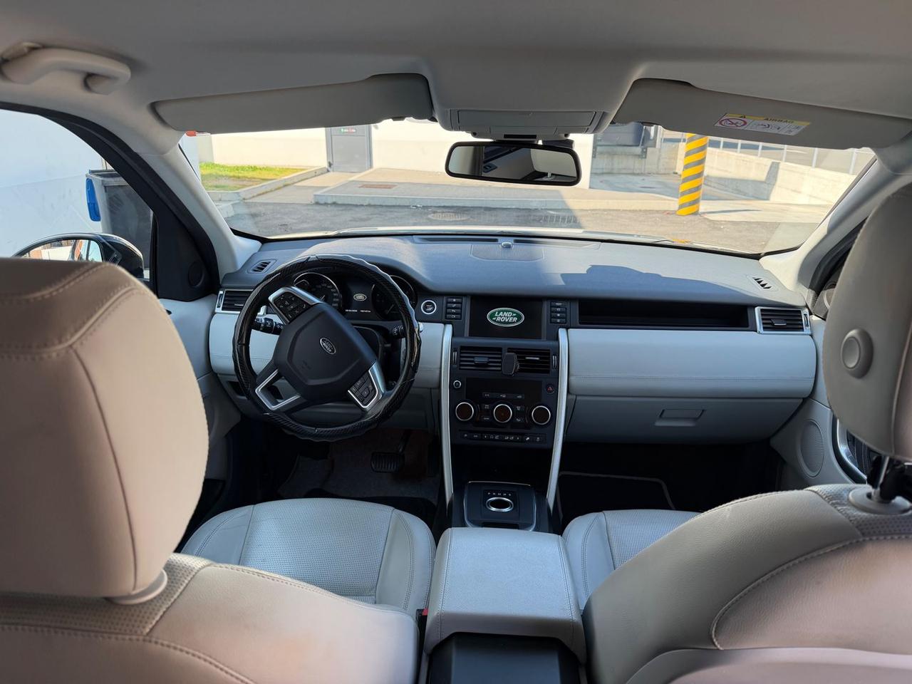 Land Rover Discovery Sport 2.0 TD4 HSE #10320