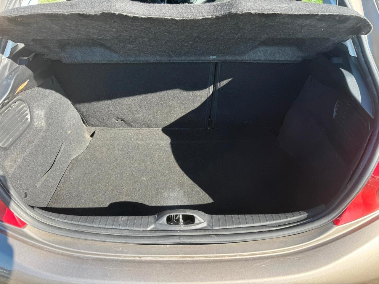 Peugeot 208 1.4 hdi 5 porte AUTOMATICA KM 116.000