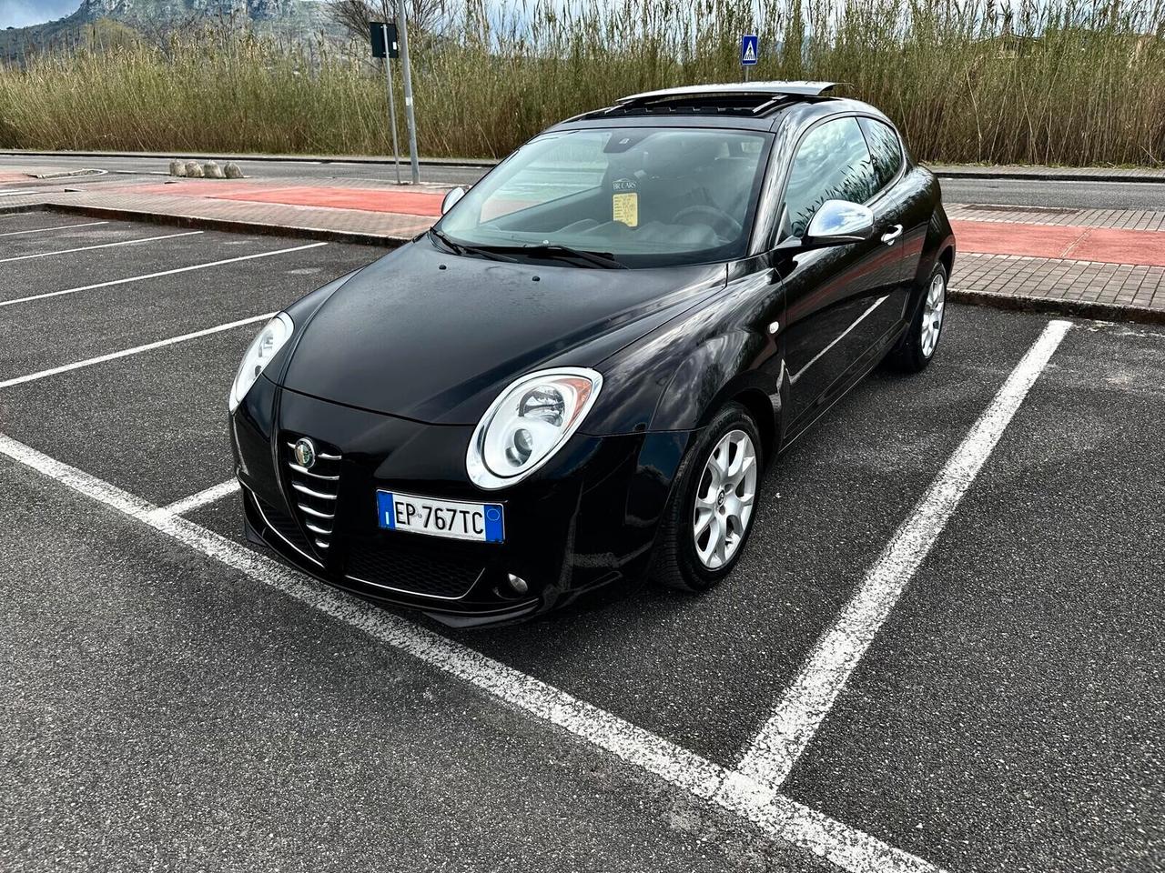 Alfa Romeo MiTo 1.3 JTDm-2 95 CV S&S Distinctive - SPORT PACK