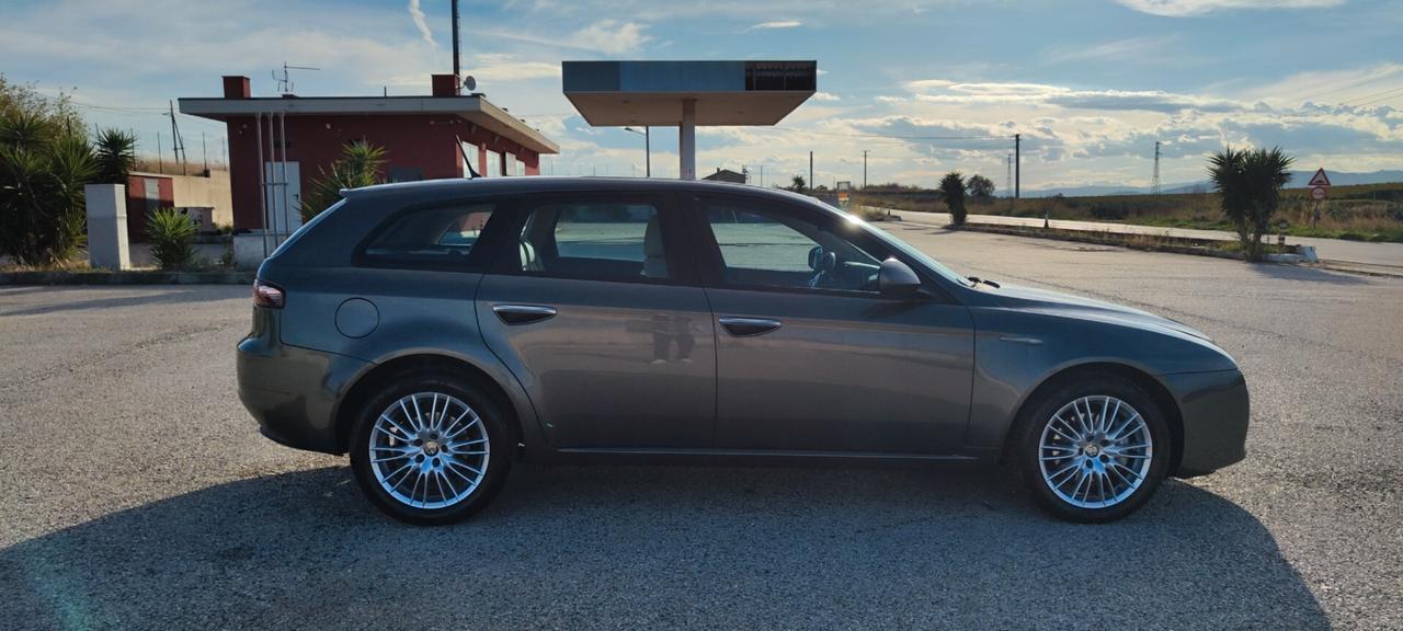 Alfa Romeo 159 2.0 JTDm Sportwagon Super