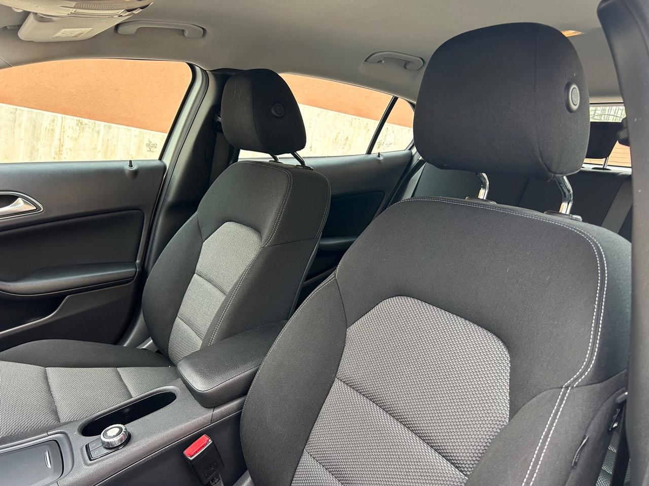 Mercedes-benz GLA 180 d Executive