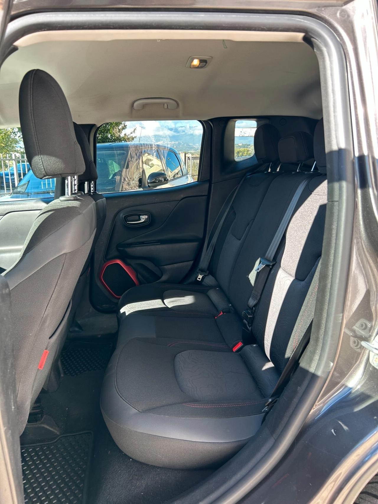 Jeep Renegade 2.0 Mjt 170CV 4WD Active Drive Low Trailhawk