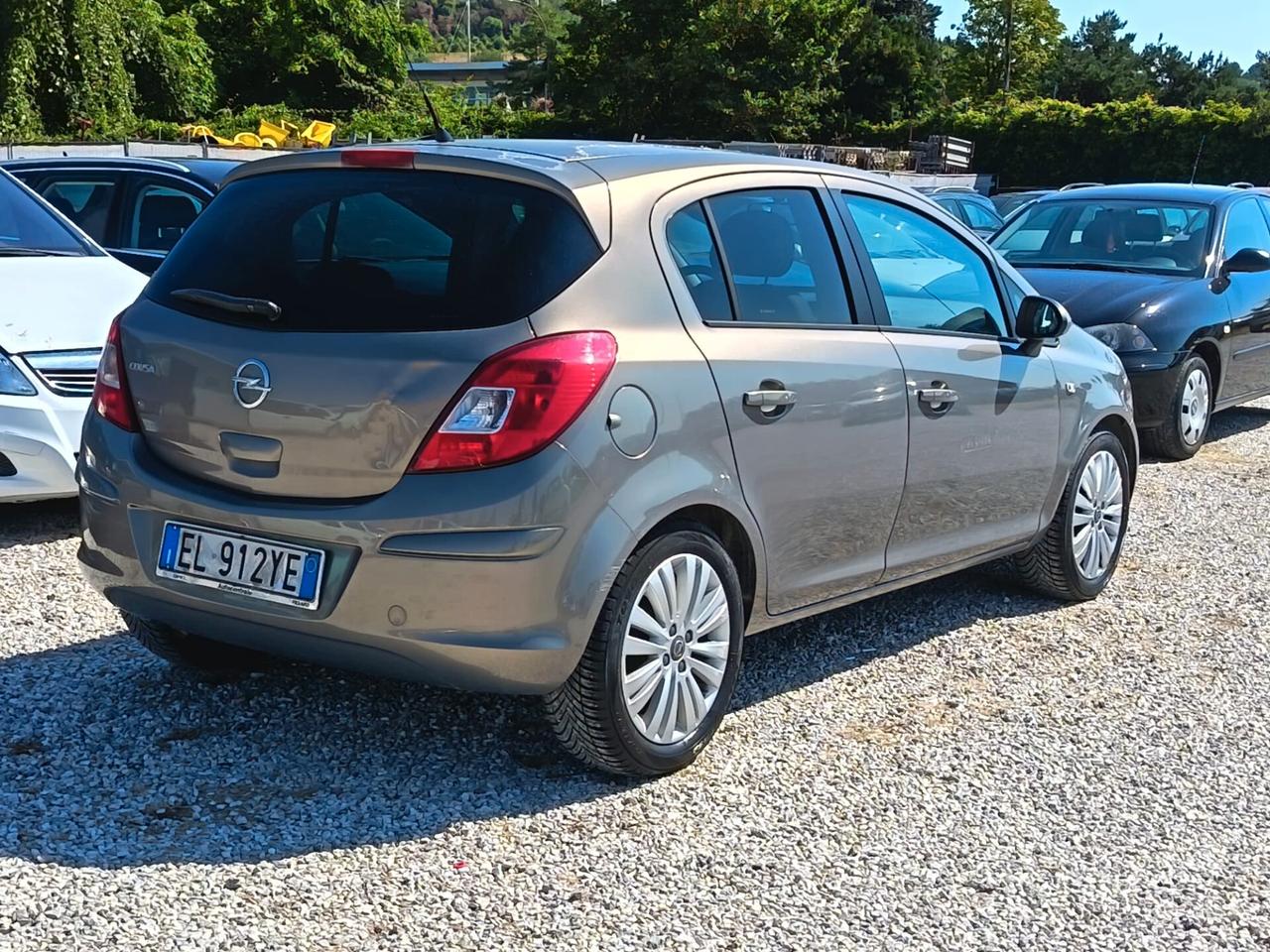 Opel Corsa 2013 1.2 5P IMPIANTO METANO 86CV NEOPATENTATI