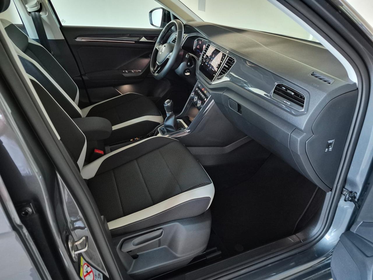 Volkswagen T-Roc 1.6 TDI ADVANCED APPLE CARPLAY+ANDROID AUTO FULL-LED ACC