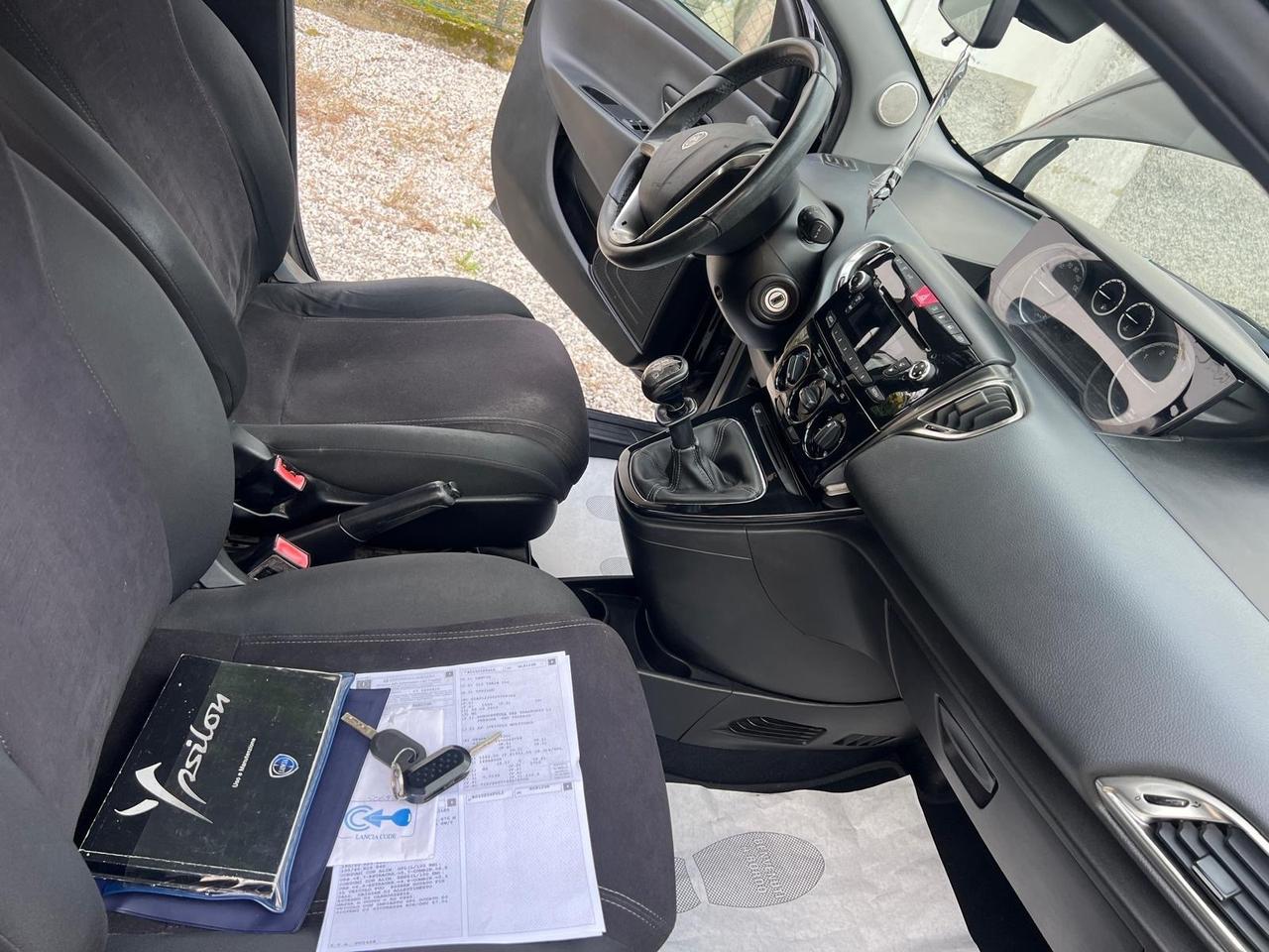 Lancia Ypsilon 1.2 69 CV 5 porte GPL Ecochic Gold