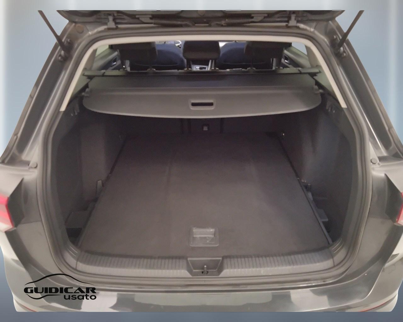 VOLKSWAGEN Golf VIII 2020 Variant - Golf Variant 2.0 tdi Life 115cv dsg