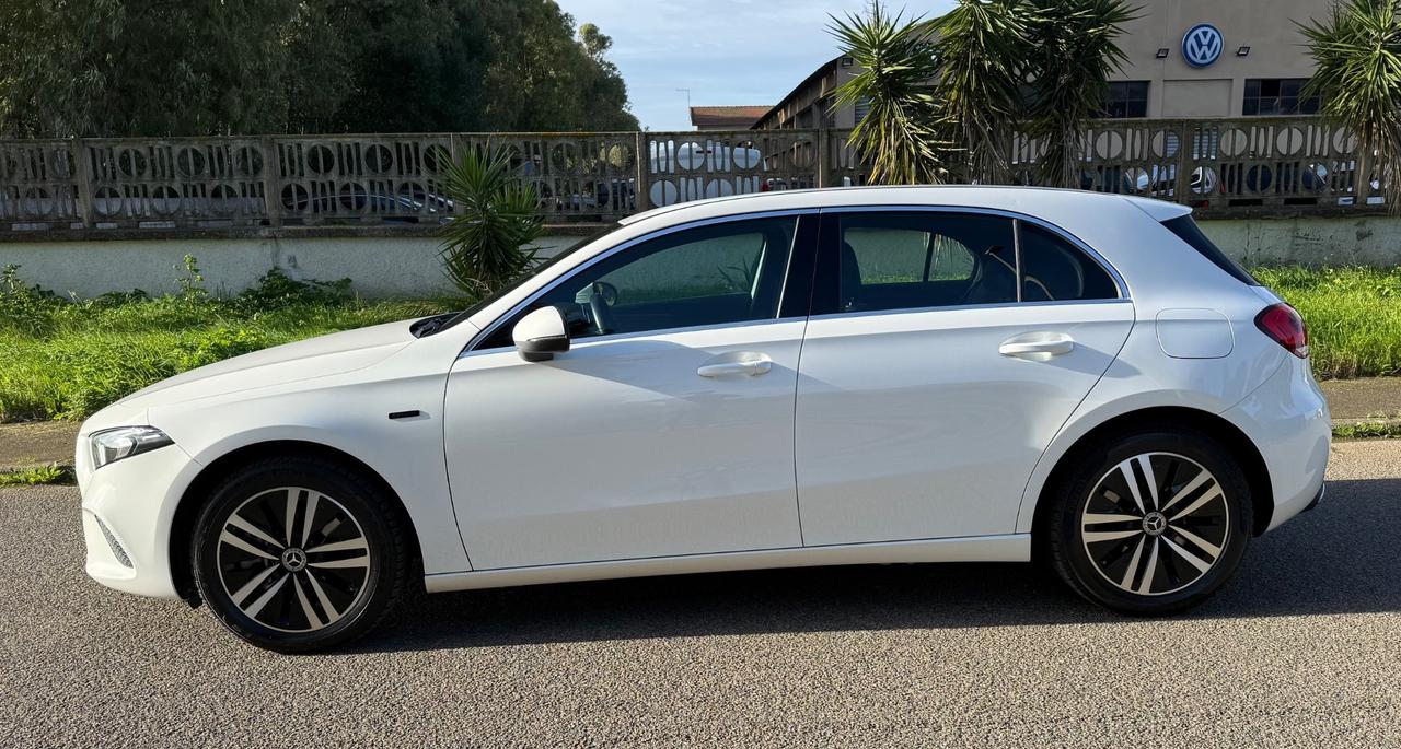 Mercedes-benz A 250 e Automatic EQ-Power Business