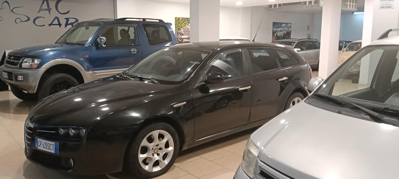 Alfa Romeo 159 1.9 JTDm Sportwagon