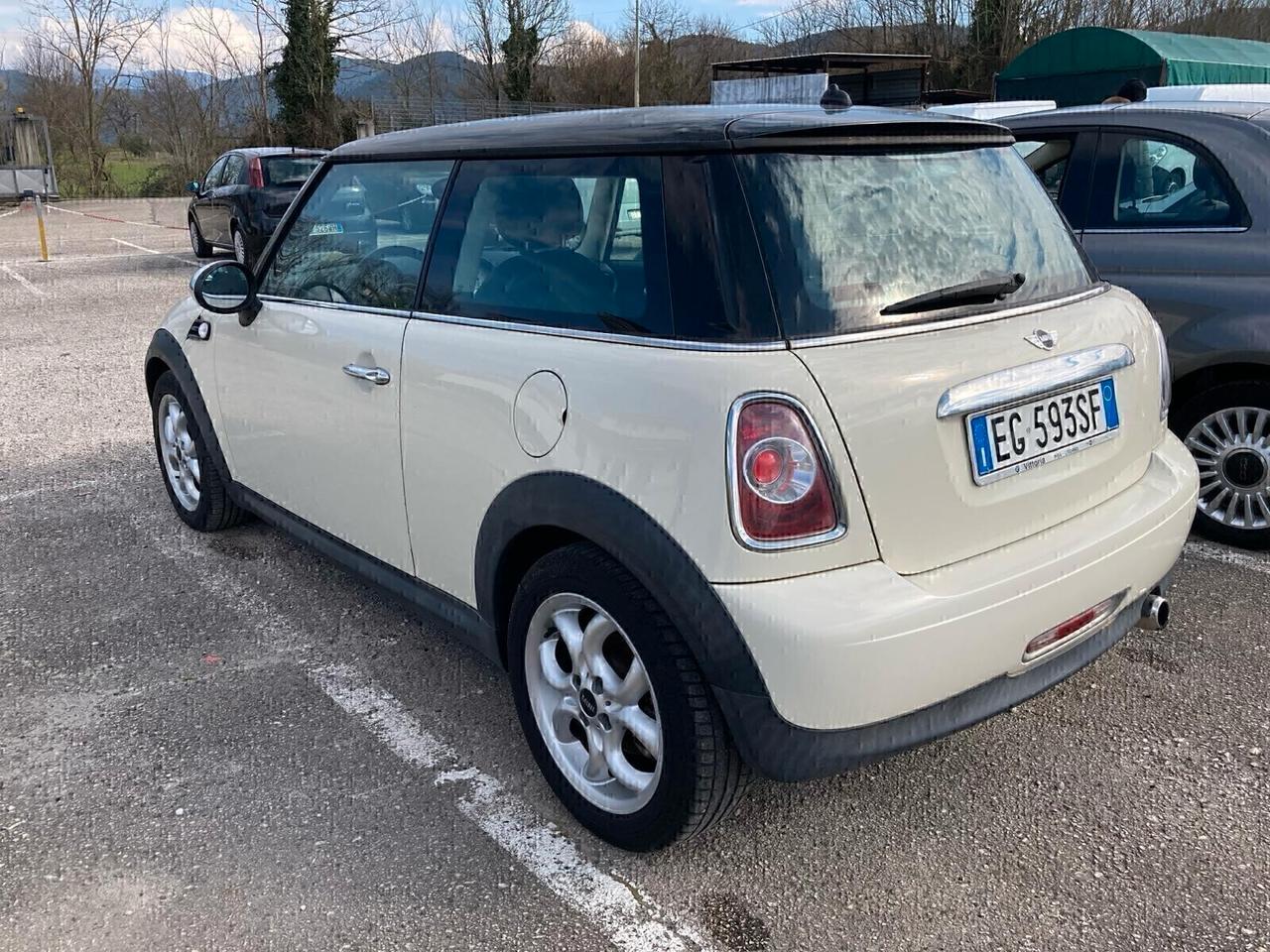 Mini ONE 1.6 D - 2011