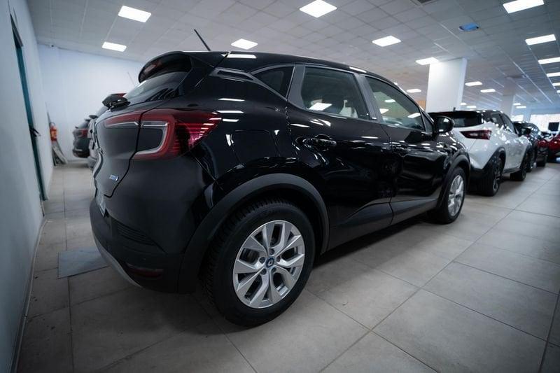 Renault Captur 1.6 E-Tech hybrid Business 145cv auto