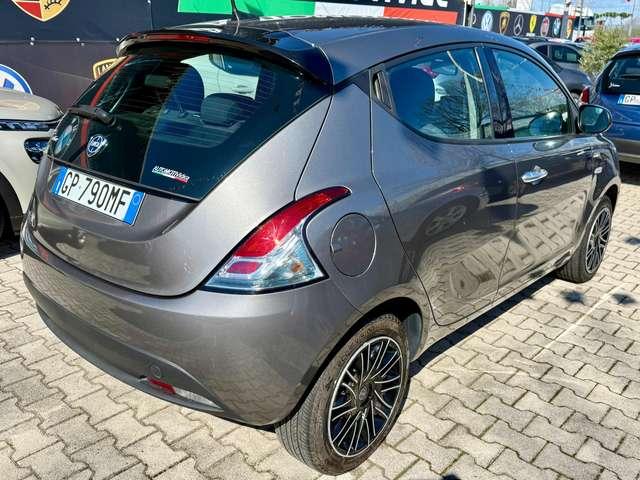 Lancia Ypsilon Ypsilon 1.0 firefly hybrid Silver Plus