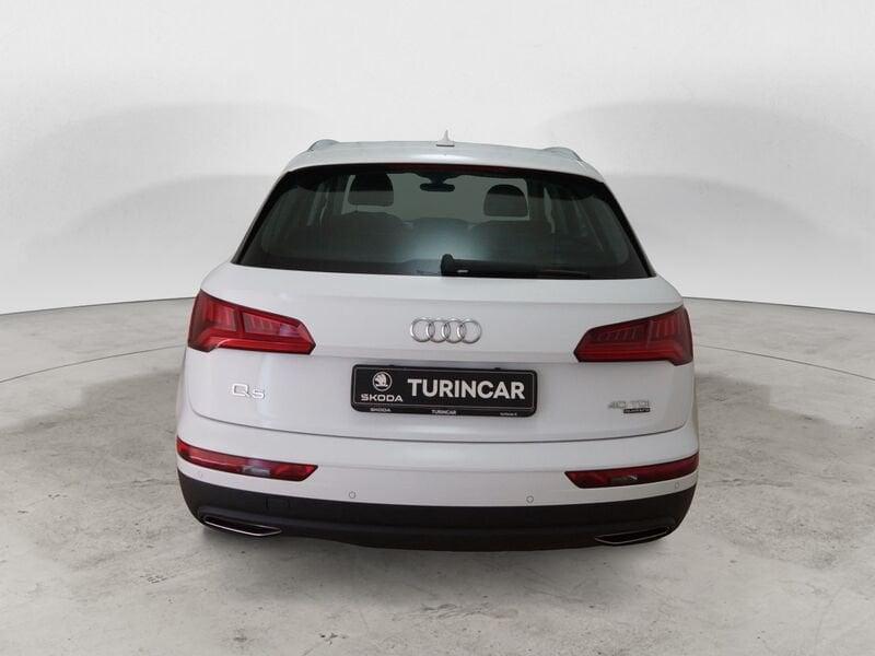 Audi Q5 40 TDI quattro S tronic Business