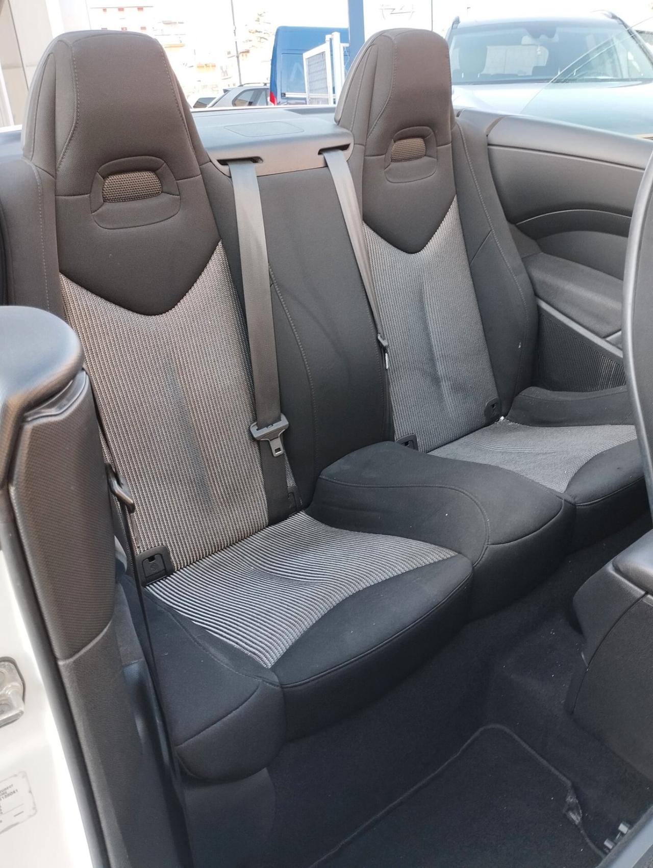 Peugeot 308 2.0 HDi 163CV CC Allure