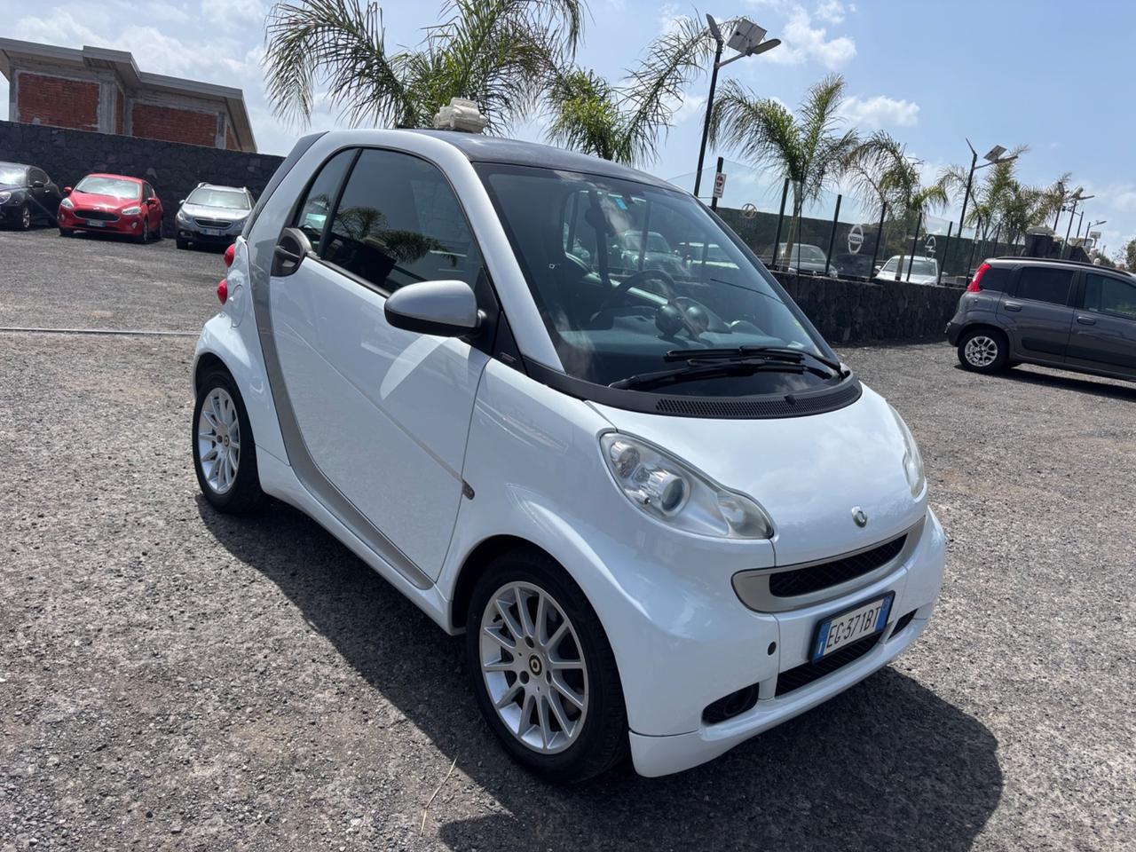 Smart ForTwo 1000 52 kW MHD coupé passion