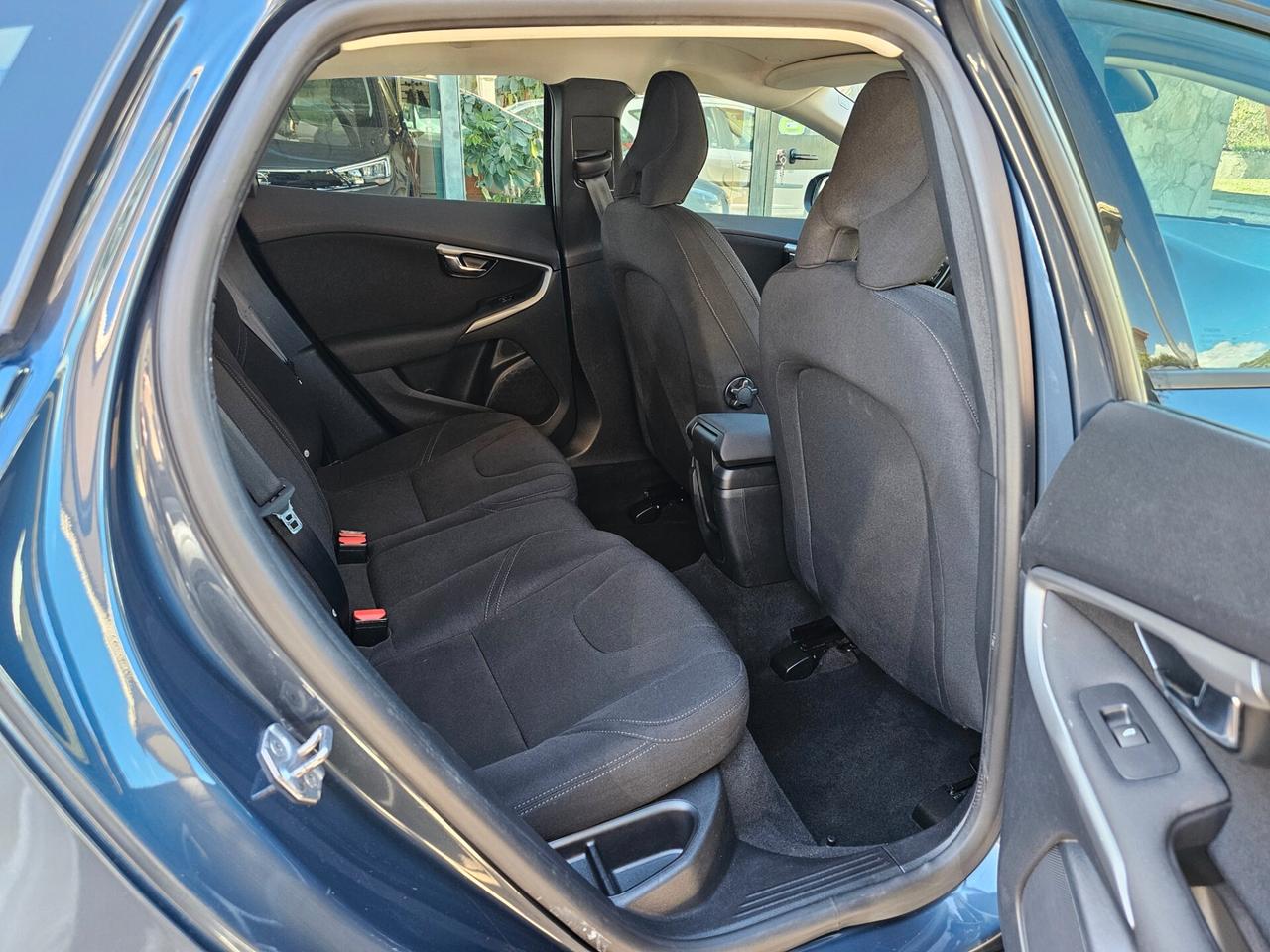 Volvo V40 D2 Business